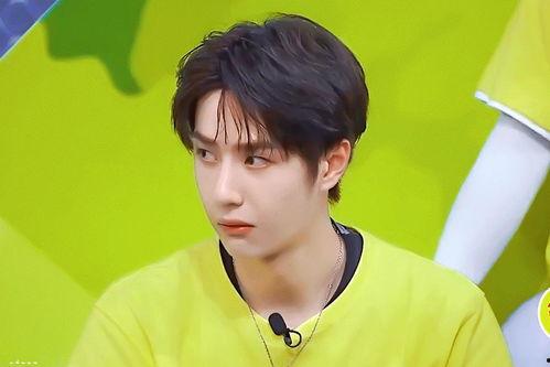 王一博吃瓜娱乐,揭秘明星幕后趣闻